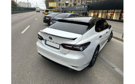Спойлер Toyota Camry V70