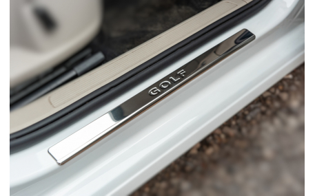 Накладки на пороги Volkswagen Golf 5