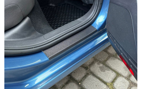 Накладки на пороги Volkswagen Golf 7