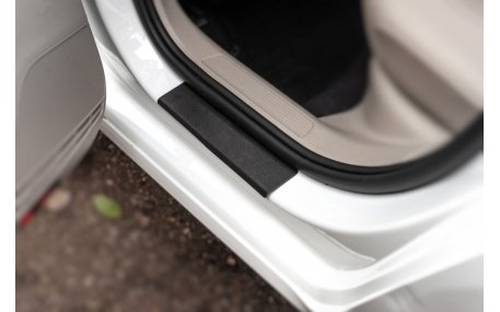 Накладки на пороги Volkswagen Golf 7