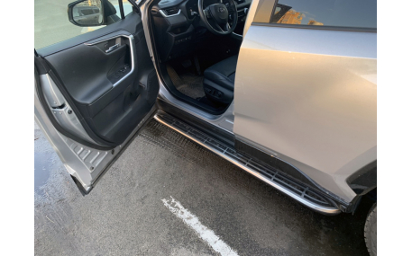 Подножки Toyota RAV4