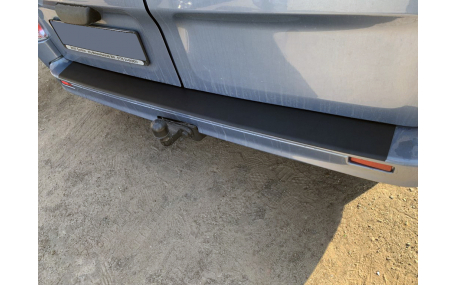 Накладка на задний бампер Opel Vivaro