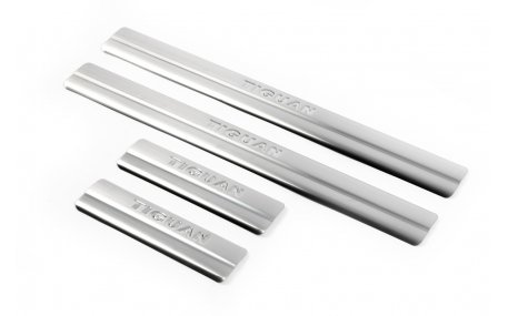 Накладки на пороги Volkswagen Tiguan