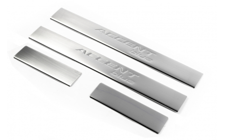 Накладки на пороги Hyundai Accent