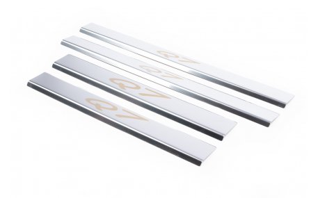 Накладки на пороги Audi Q7