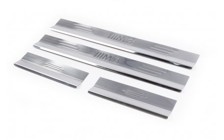 Накладки на пороги BMW E36