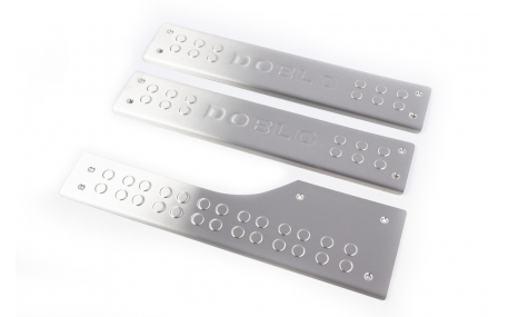 Накладки на пороги Fiat Doblo