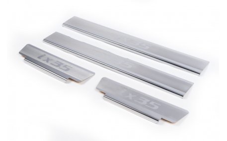 Накладки на пороги Hyundai ix35