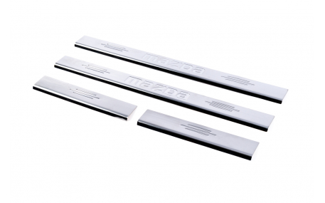 Накладки на пороги Mazda