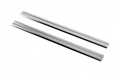 Накладки на пороги Nissan Juke