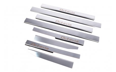 Накладки на пороги Skoda Octavia A5