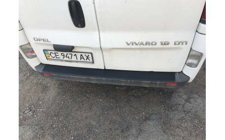 Накладка на задний бампер Opel Vivaro