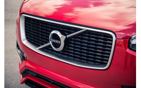 Решетка радиатора Volvo XC90