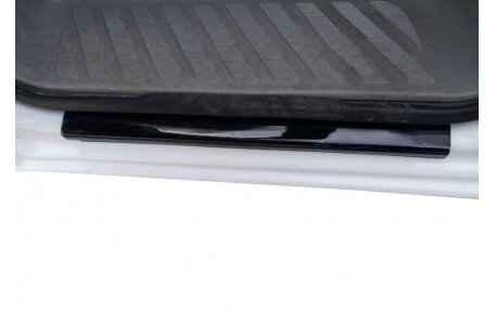 Накладки на пороги Mercedes Sprinter