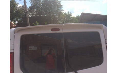 Спойлер Opel Vivaro