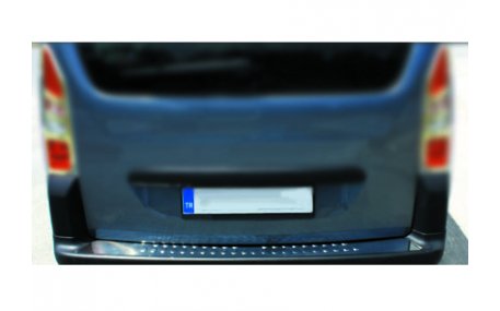 Накладка на задний бампер Peugeot Partner