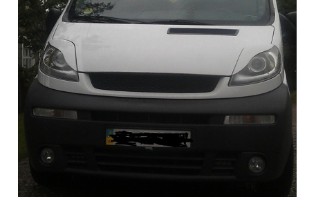 Ресницы Opel Vivaro