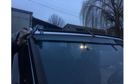 Козырек Opel Vivaro