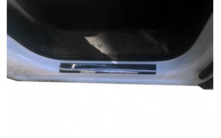 Накладки на пороги Renault Trafic
