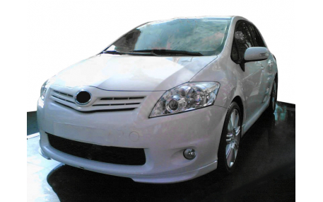Накладка передняя Toyota Auris