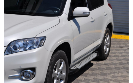 Подножки Toyota RAV4