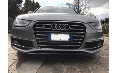 Решетка радиатора Audi A4 B8 2012-2015
