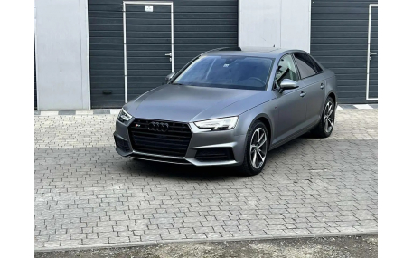 Решетка радиатора Audi A4 B9 2016-2019