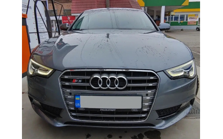 Решетка радиатора Audi A5 2011-2016