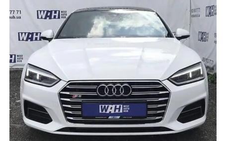 Решетка радиатора Audi A5 F5 2017-2021