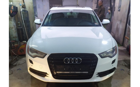 Решетка радиатора Audi A6 C7 2011-2014