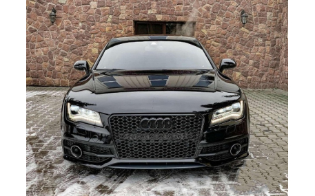 Решетка радиатора Audi A7 2010-2014