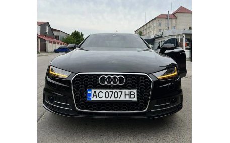 Решетка радиатора Audi A7 2015-2018