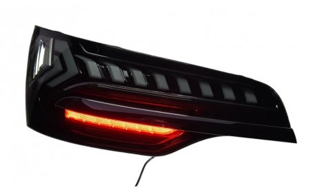 Фонари задние Audi Q7 2010-2015