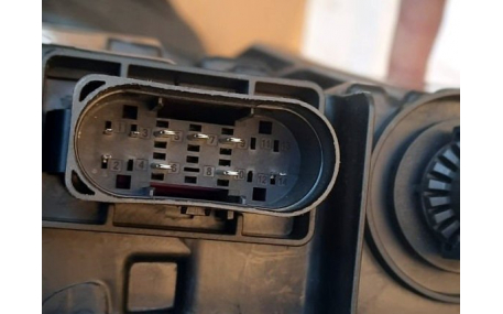 Фары передние Mercedes Sprinter W907