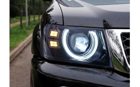 Фары передние Nissan Patrol Y61 2004-2008