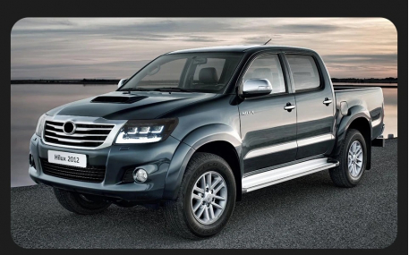 Фары передние Toyota Hilux 2011-2015