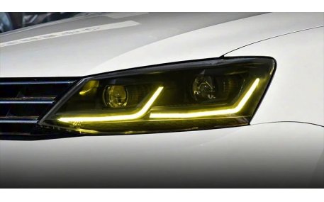 Фары передние Volkswagen Jetta