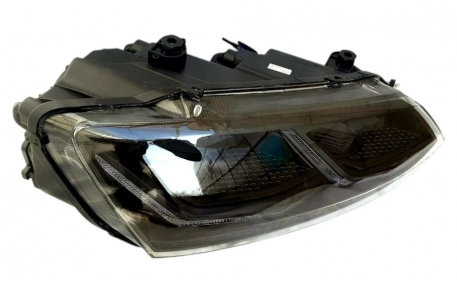 Фары передние Volkswagen Jetta