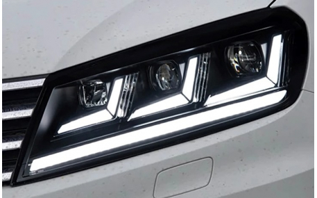 Фары передние Volkswagen Touareg 2014-2018