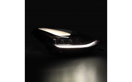 Фары передние Tesla Model 3