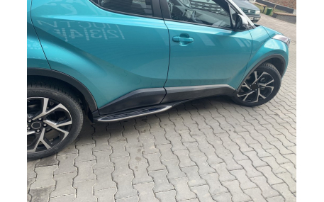 Подножки Toyota C-HR