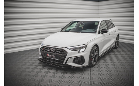 Накладка передняя Audi A3 8Y