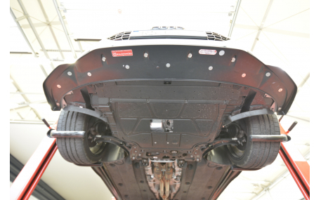 Накладка передняя Audi Q3