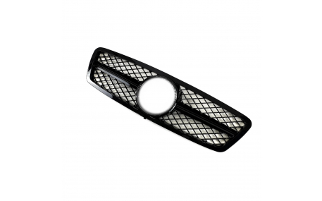 Решетка радиатора Mercedes C-class W203