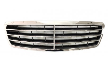 Решетка радиатора Mercedes E-class W211 2002-2006