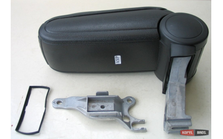 Подлокотник Audi A6 С5