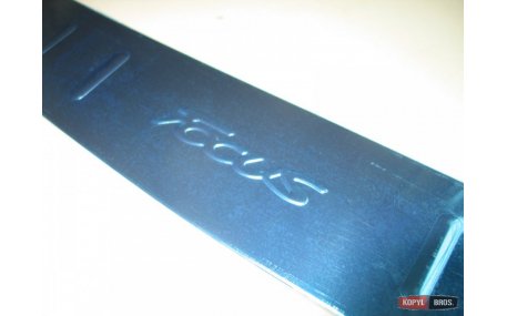 Накладка на задний бампер Ford Focus MK3