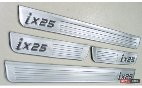 Накладки на пороги Hyundai Creta