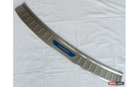 Накладка на задний бампер Hyundai Accent