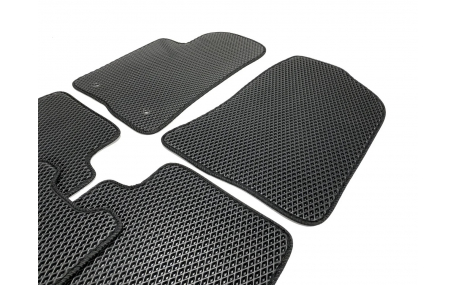 Коврики в салон Toyota Avensis